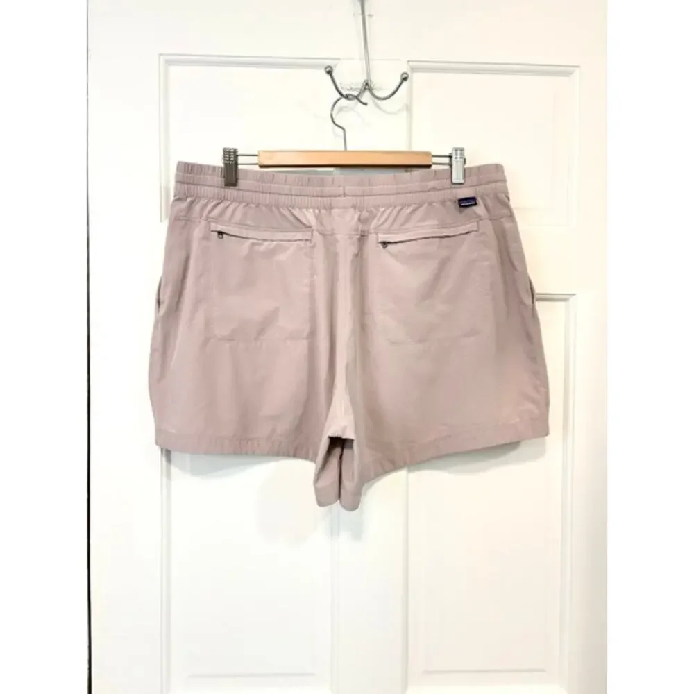 Patagonia Fleetwith Shorts Women's XL Stringray Mauve 5